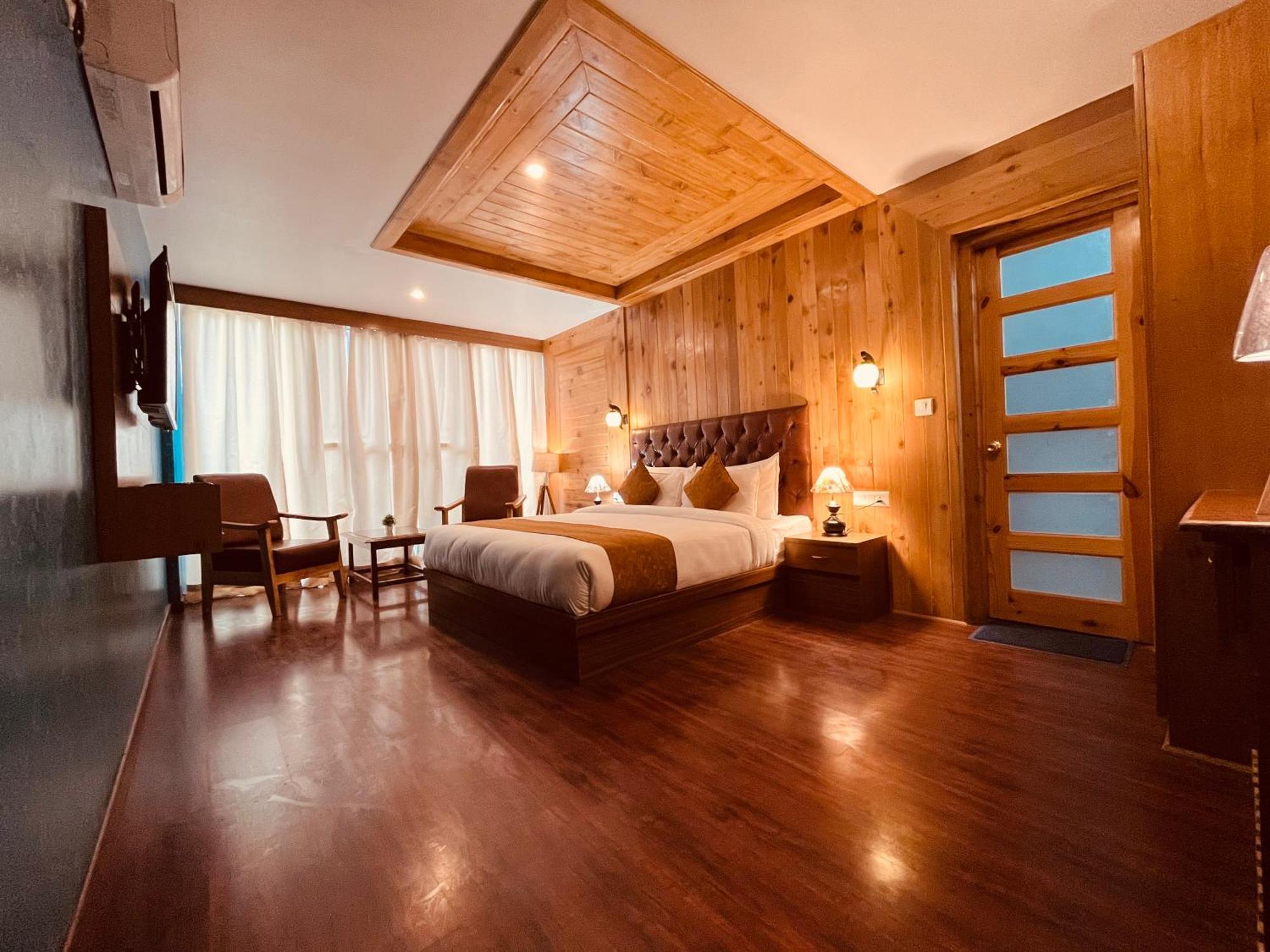 Tata Vista Resort Mall Road Manali - Centrally Heated & Air Cooled Dış mekan fotoğraf
