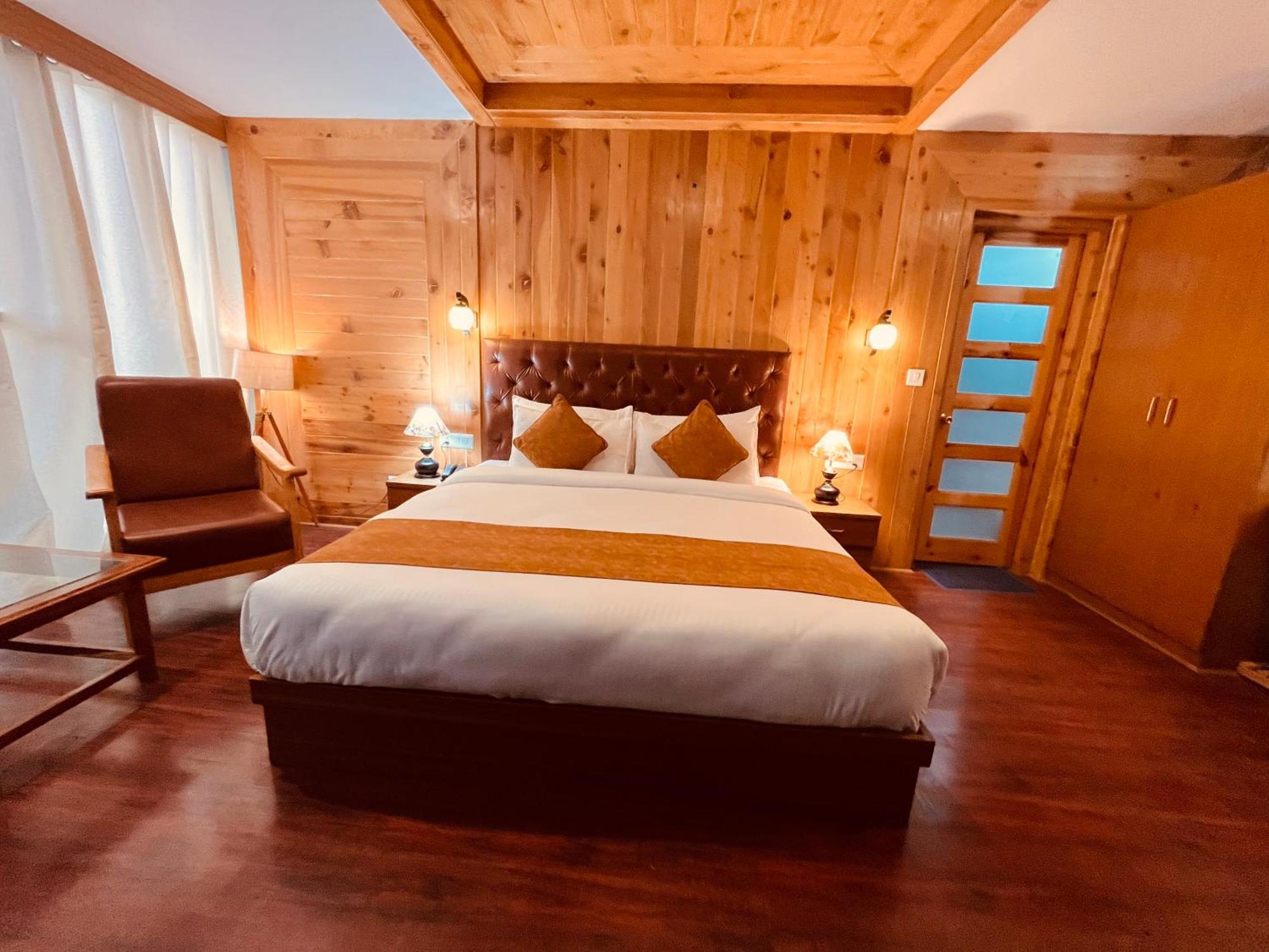 Tata Vista Resort Mall Road Manali - Centrally Heated & Air Cooled Dış mekan fotoğraf